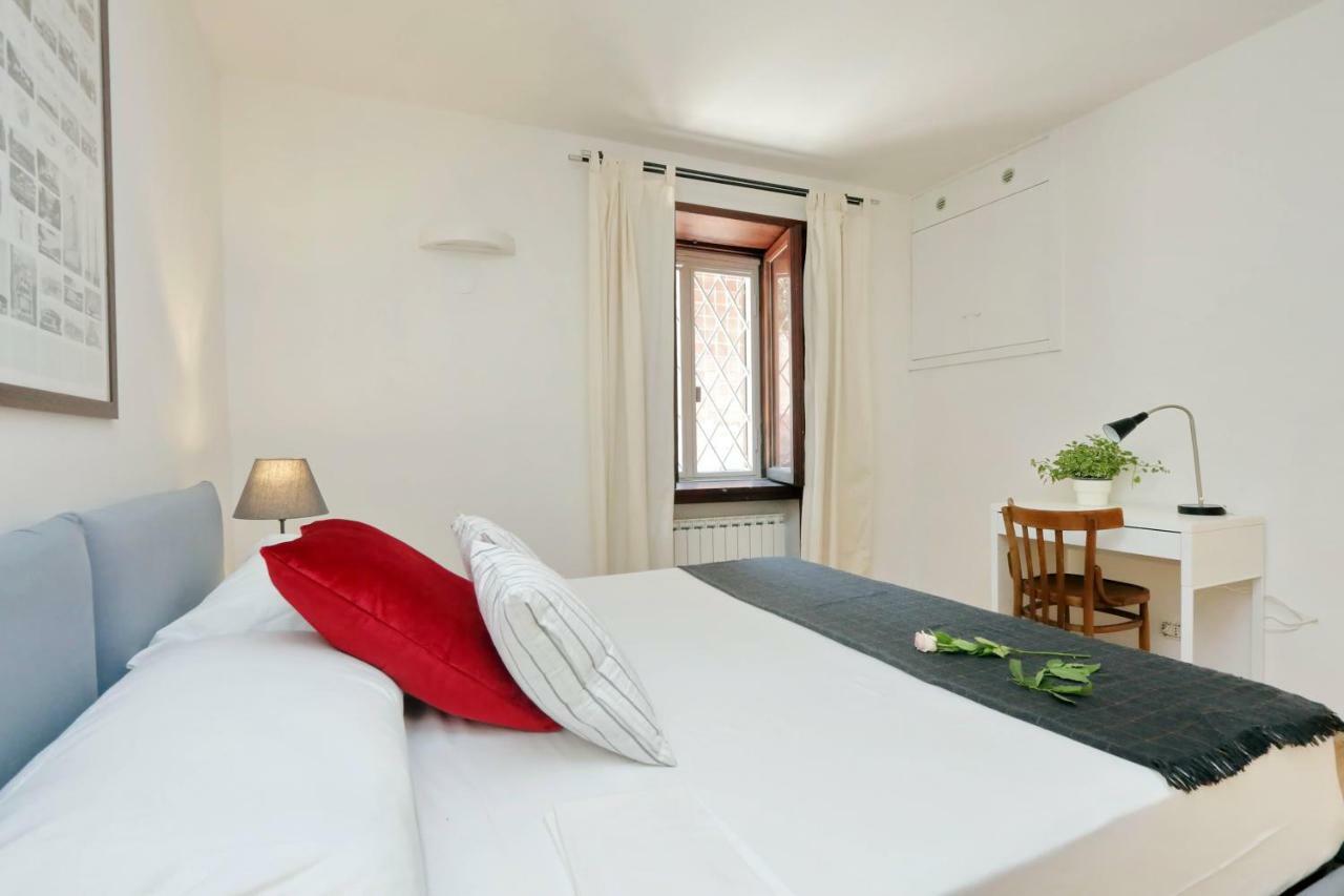 St Peter Mediatrice Apartment Rom Exteriör bild